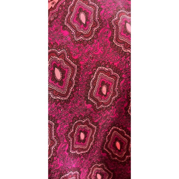 Vtg Scarf 100% Silk  Handmade Paisley Intricate Flaming Fuchsia Pink Deep Maroon - Picture 6 of 10